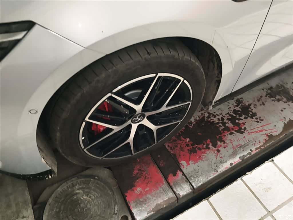 BYD Han, 2025 23