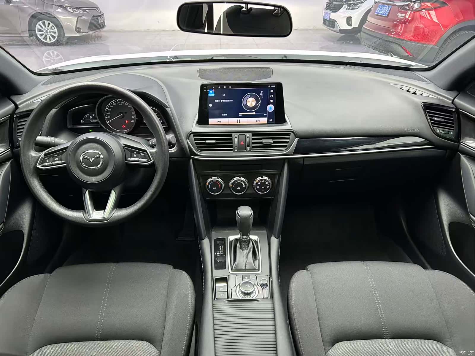Mazda CX-4, 2023 17