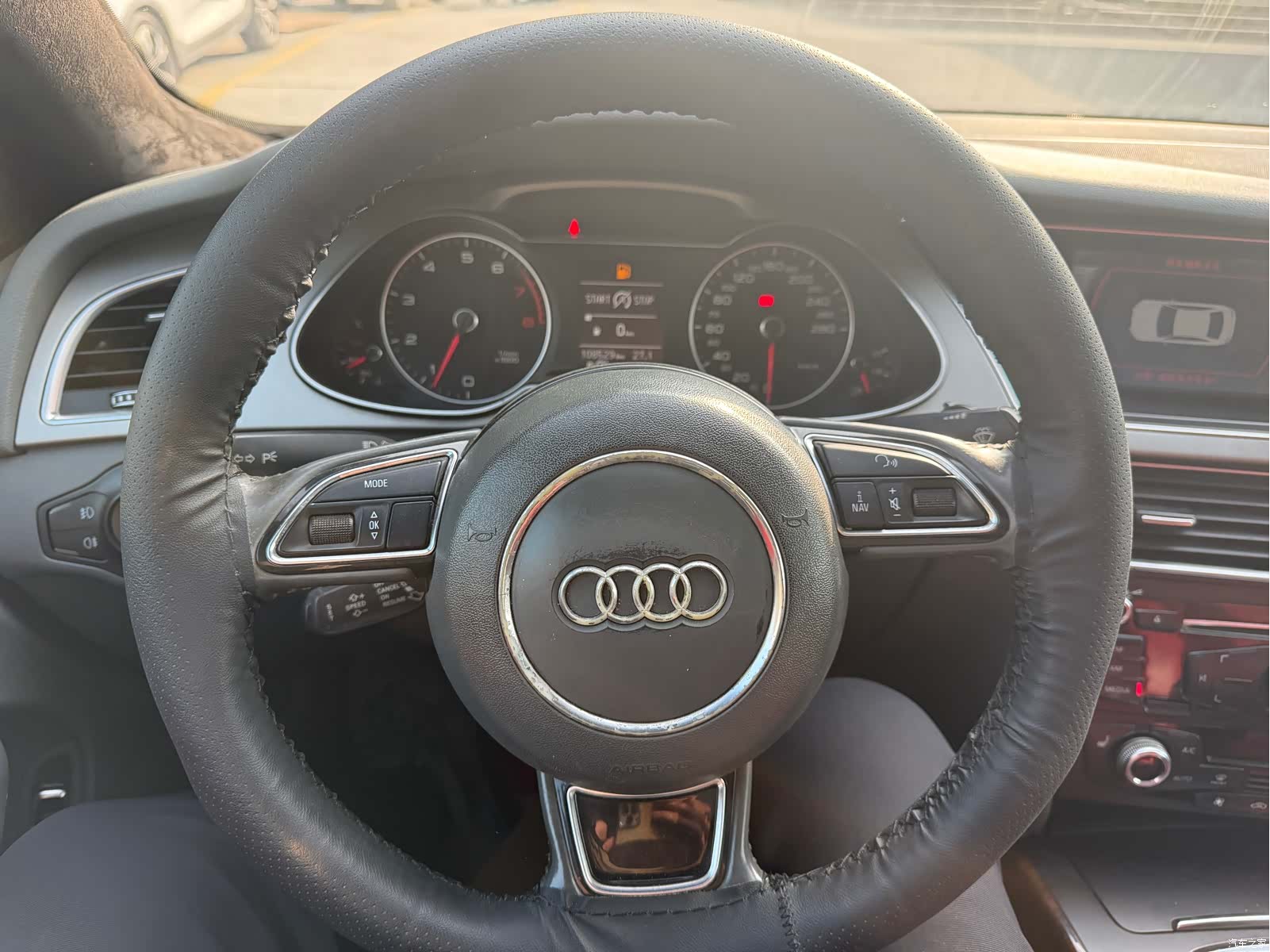 Audi A4L, 2014 12