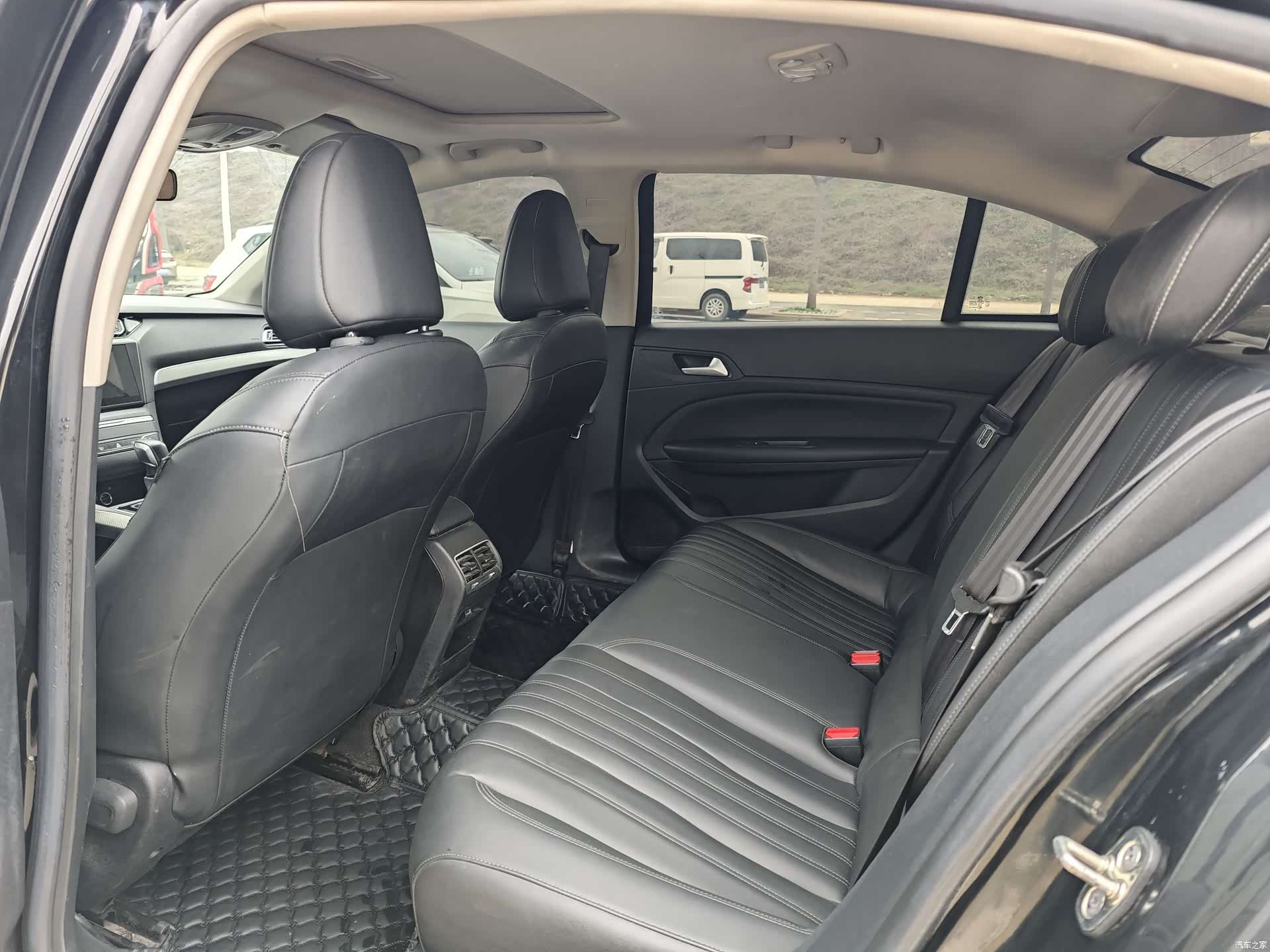 Peugeot 408, 2020 13