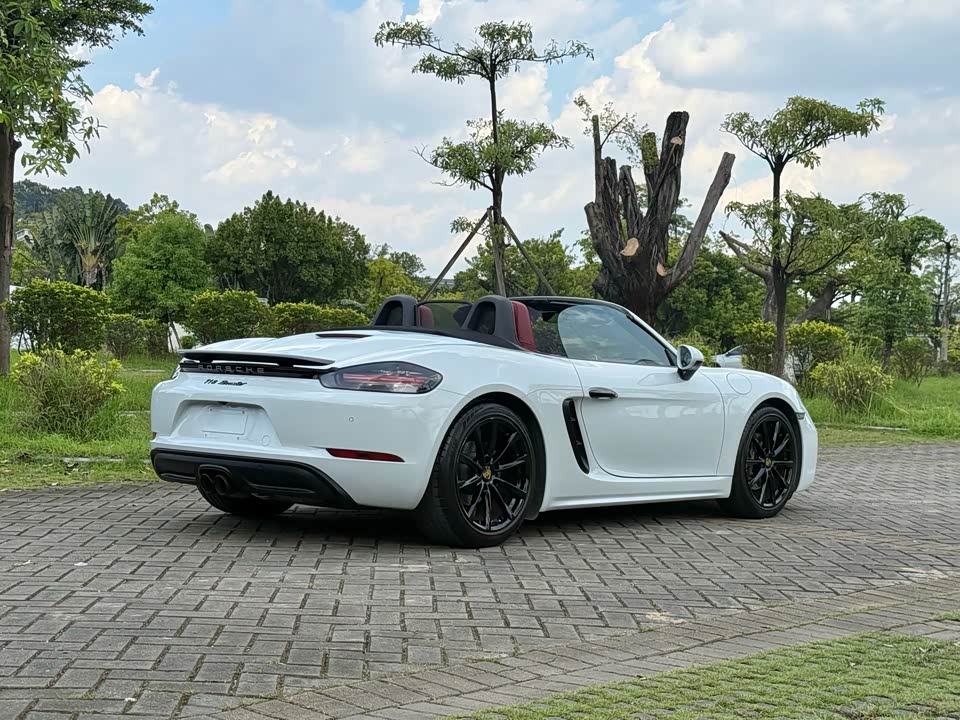 Porsche 718
