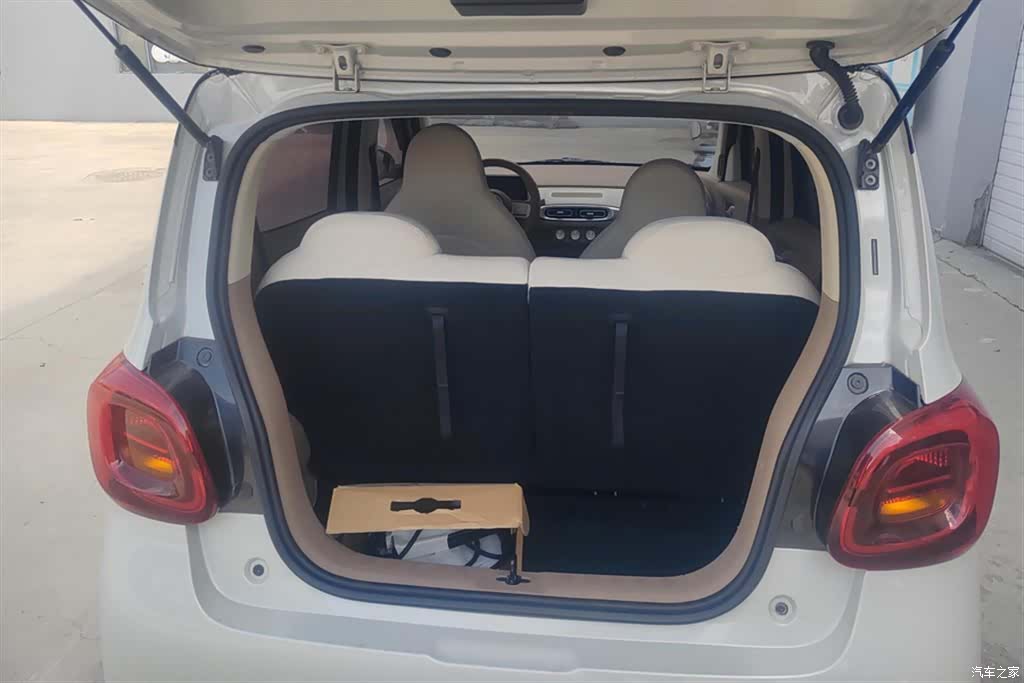 Wuling MINIEV, 2025 4