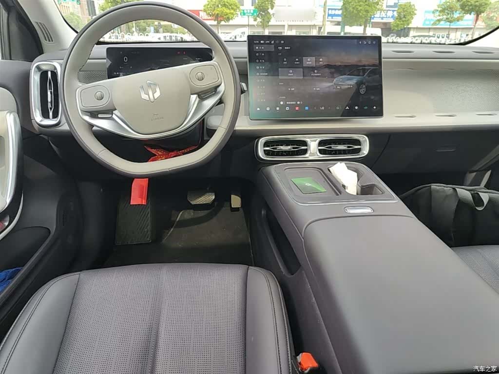Leapmotor B01, 2025 10