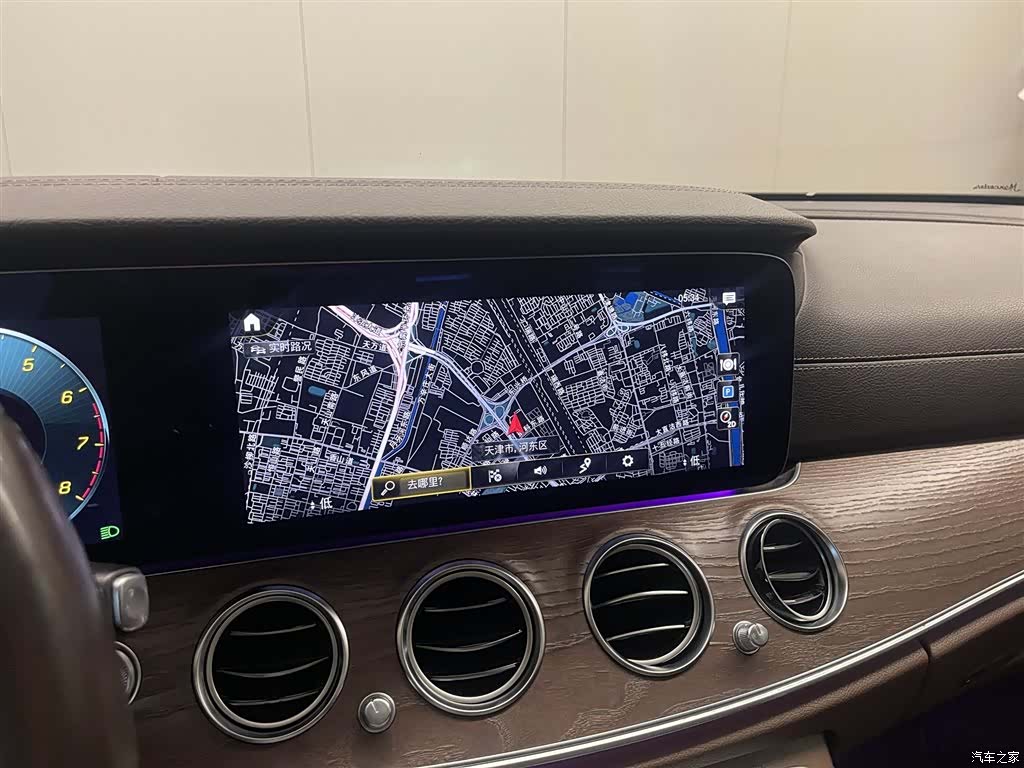 Mercedes-Benz E-Class, 2021 21