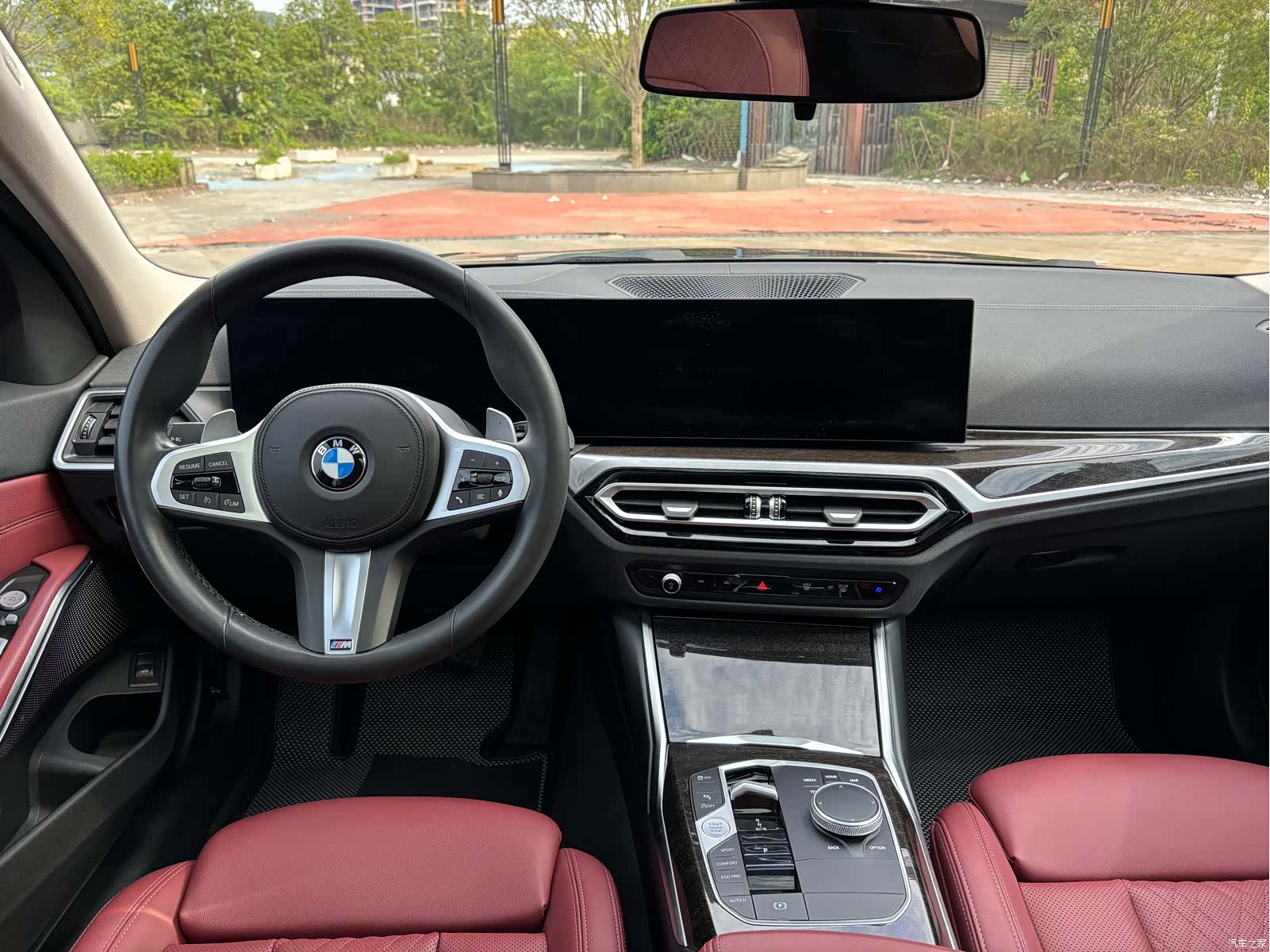 BMW 3 Series, 2023 все фото