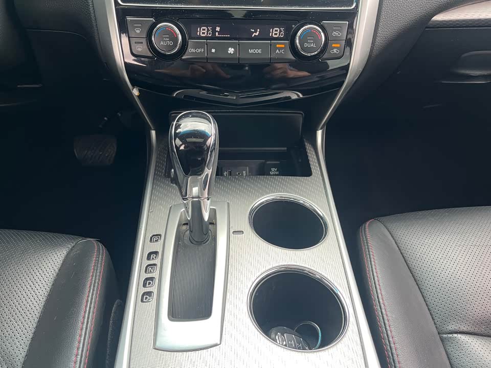 Nissan Teana Nissan Teana