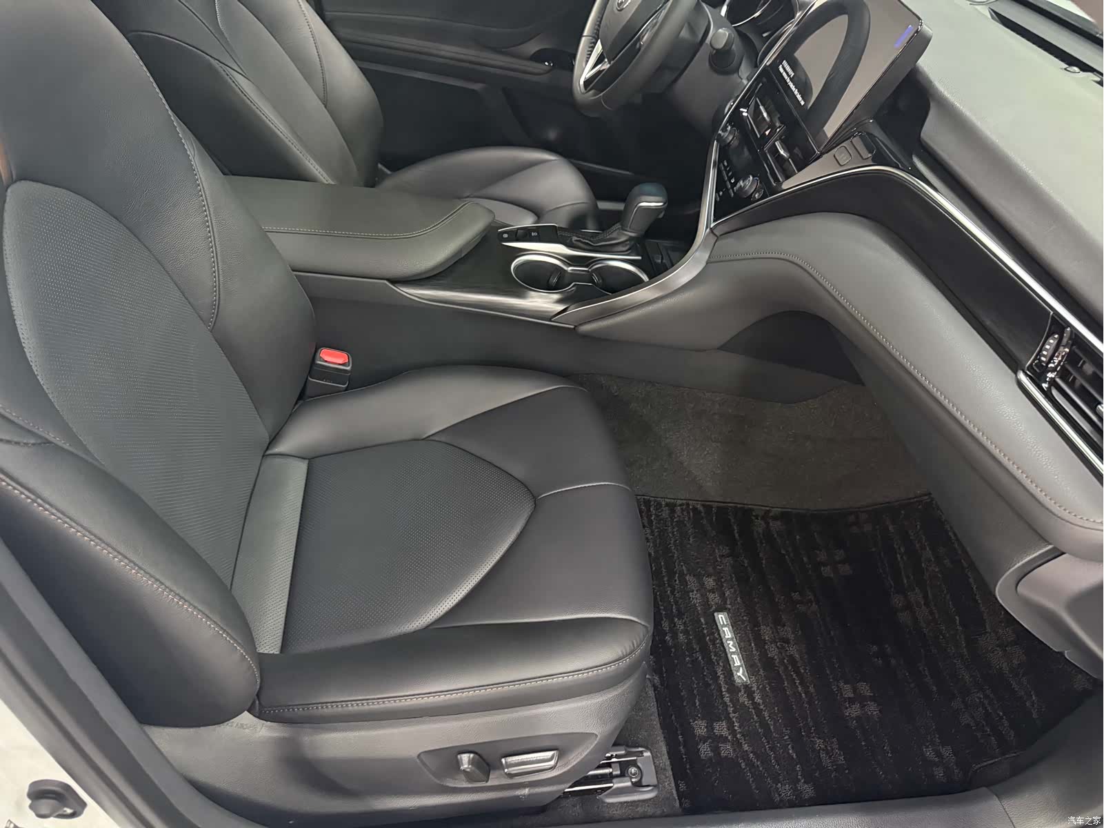 Toyota Camry, 2024 11