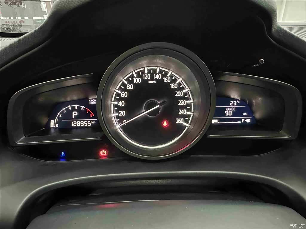 Mazda CX-4, 2018 31