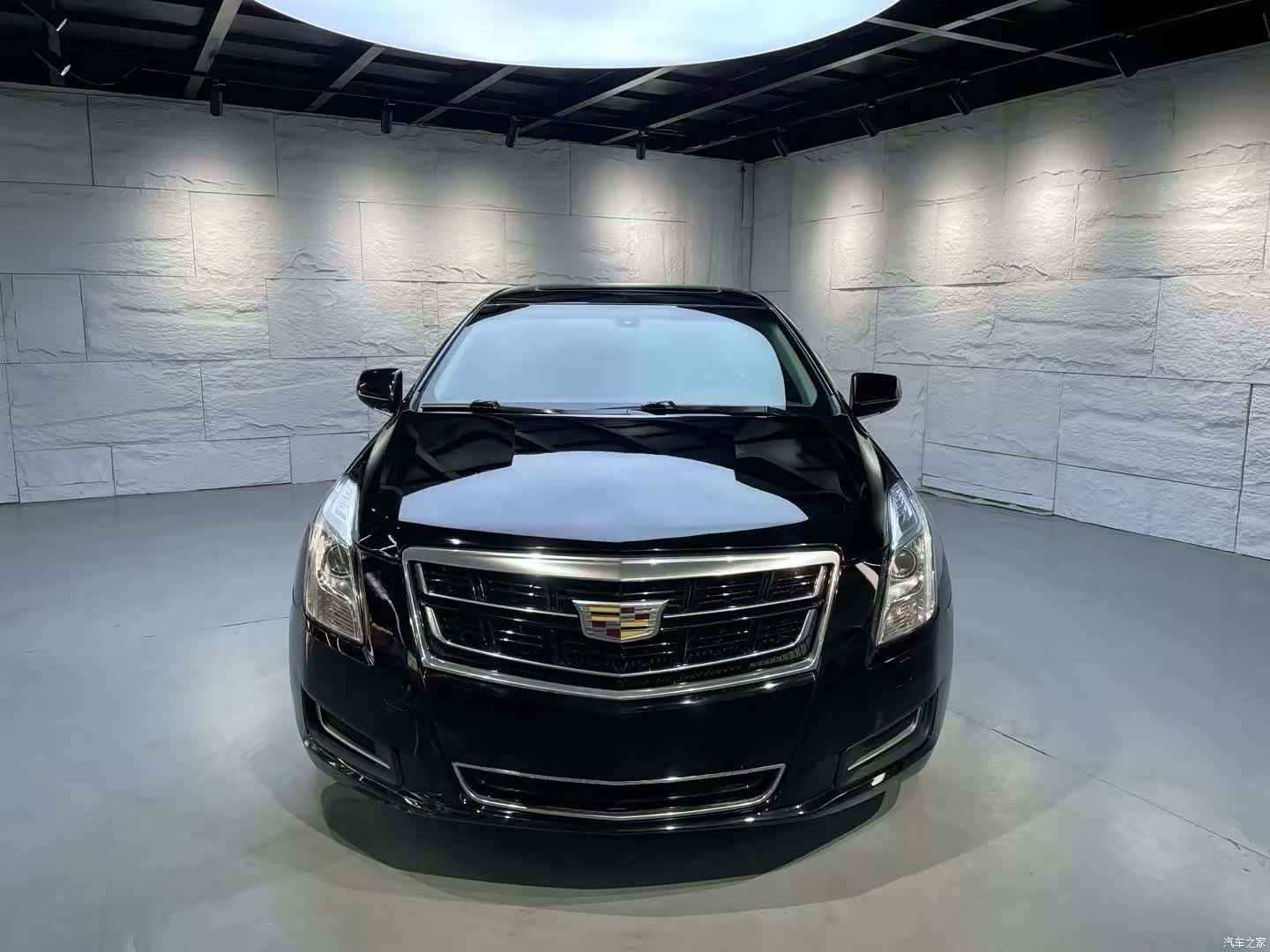Cadillac XTS, 2016 2