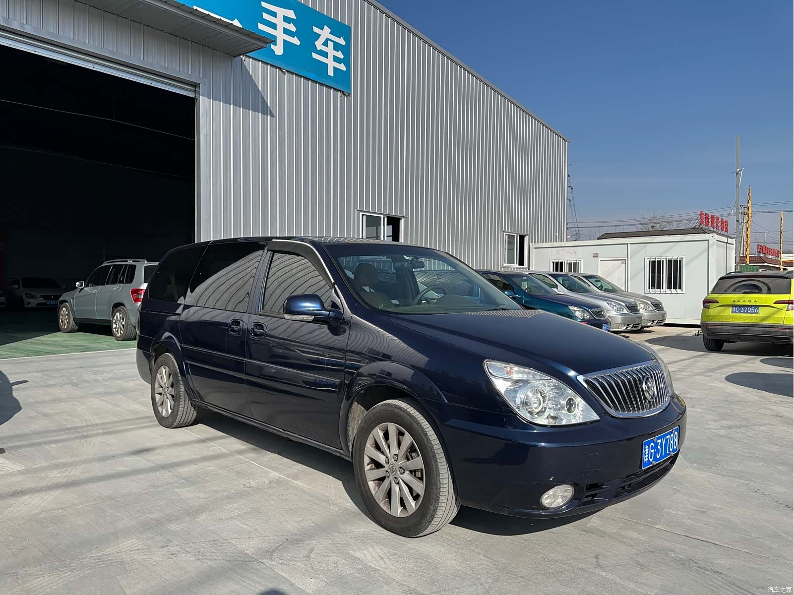 Buick GL8, 2013 3