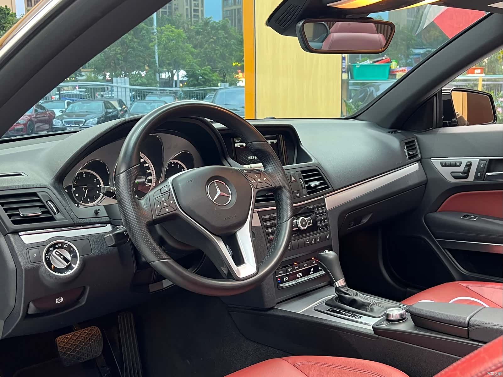 Mercedes-Benz E-Class, 2014 24