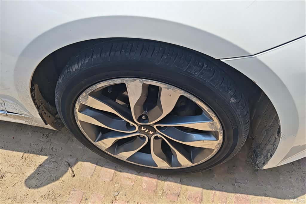 Kia K5, 2015 6