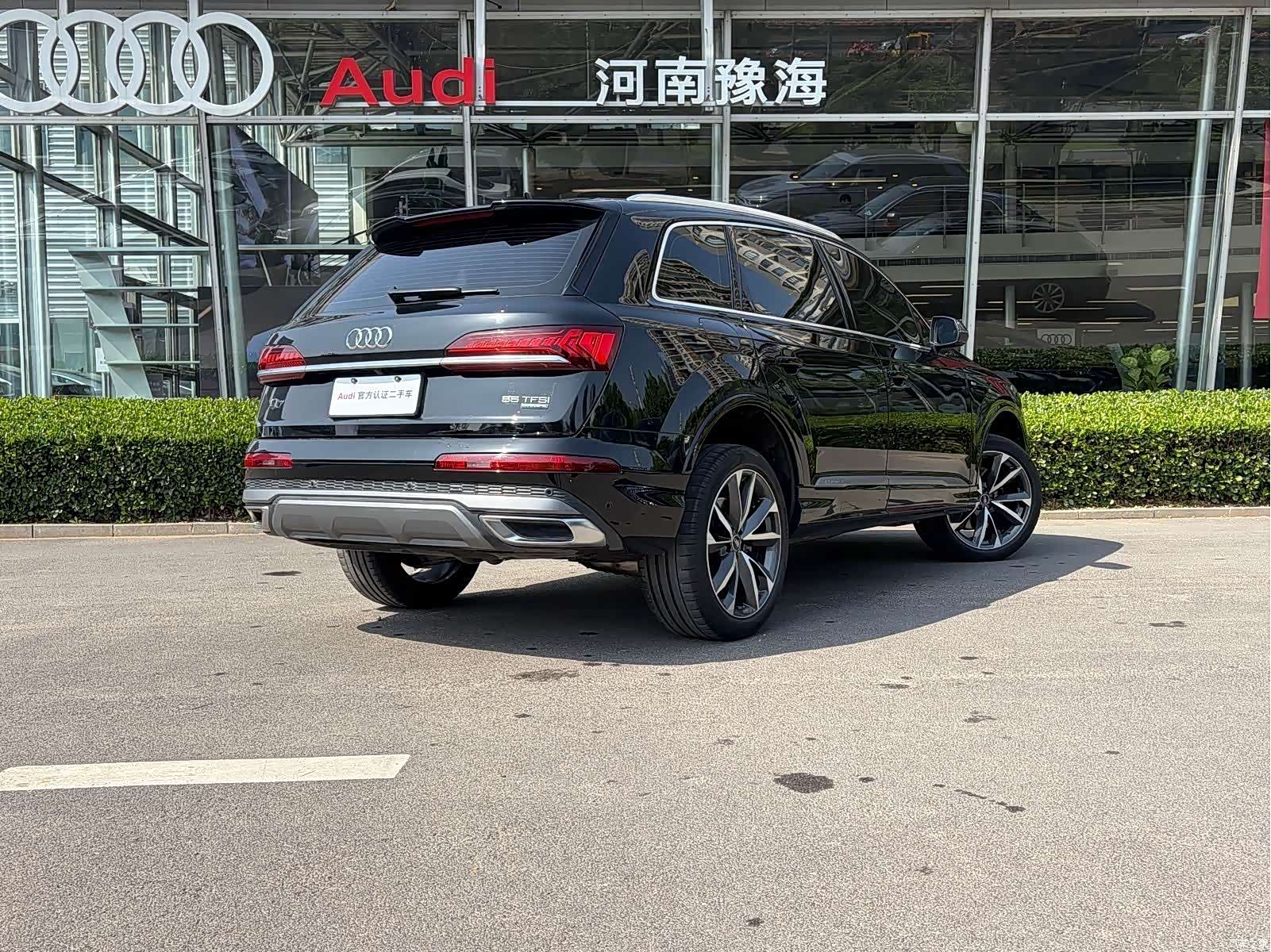 Audi Q7, 2024 все фото