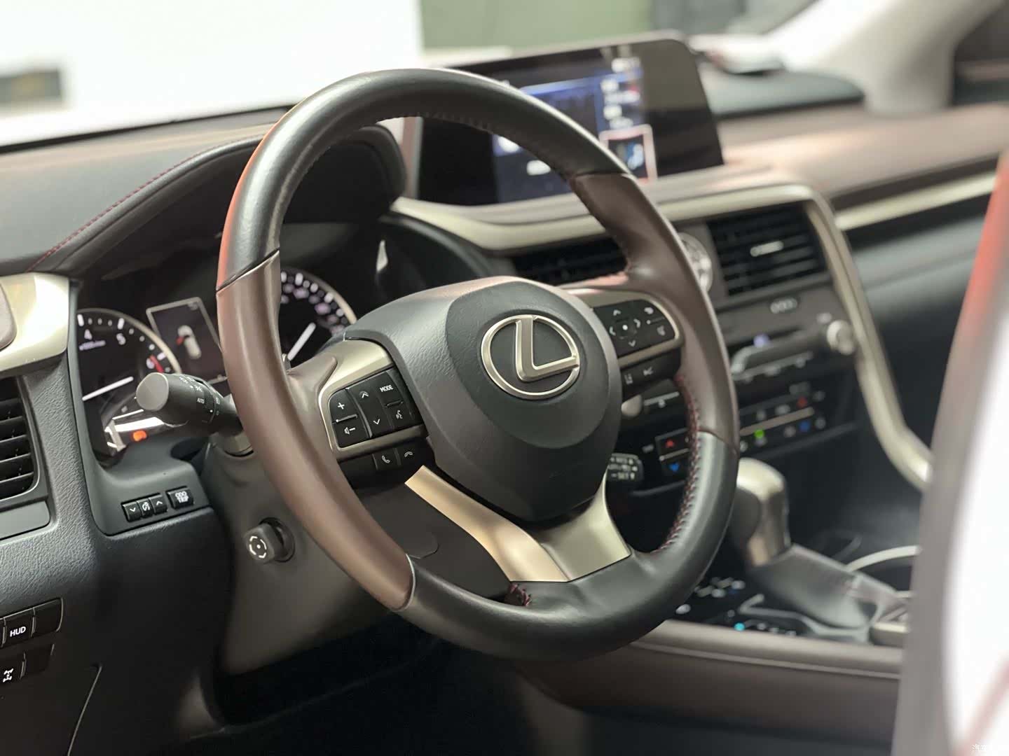 Lexus RX, 2022 7