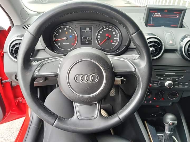 Audi A1 2014 30 TFSI Sportback Style