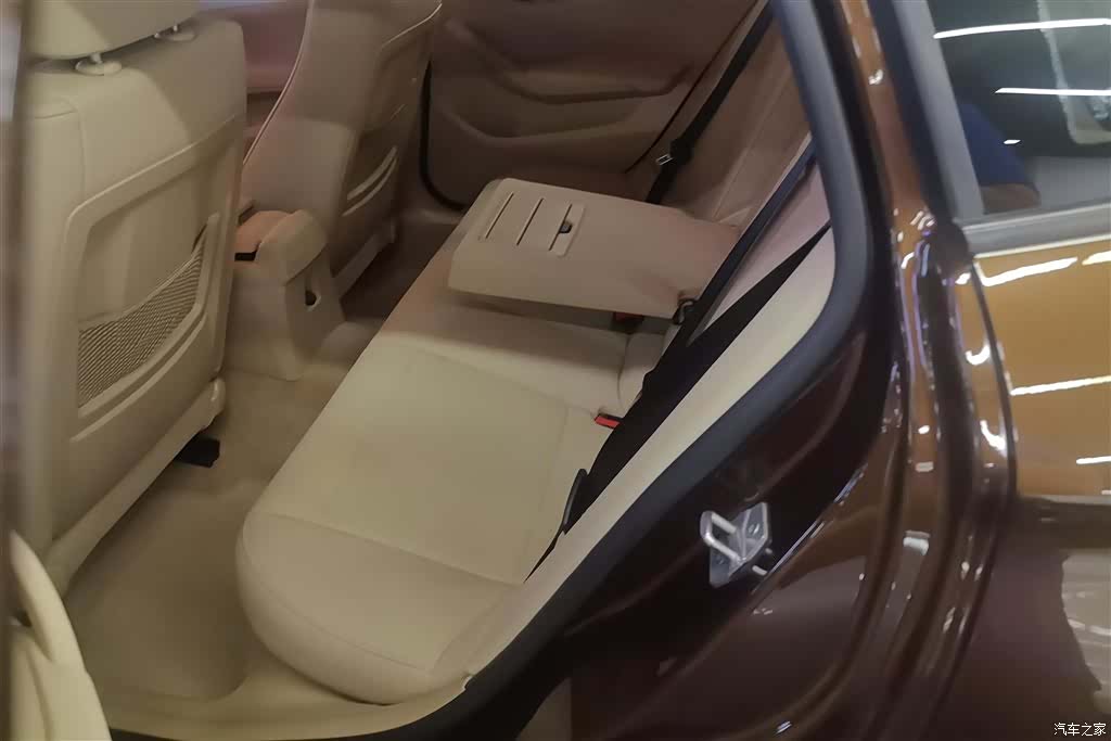 BMW X1, 2015 11