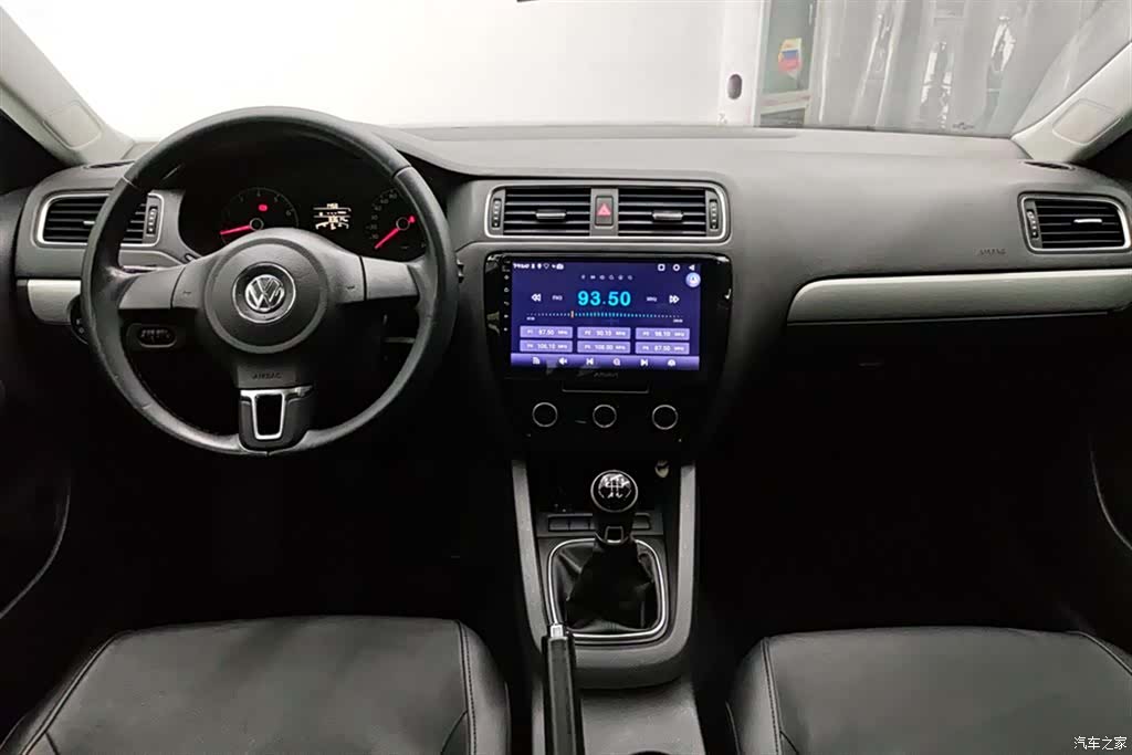 Volkswagen Sagitar, 2014 12