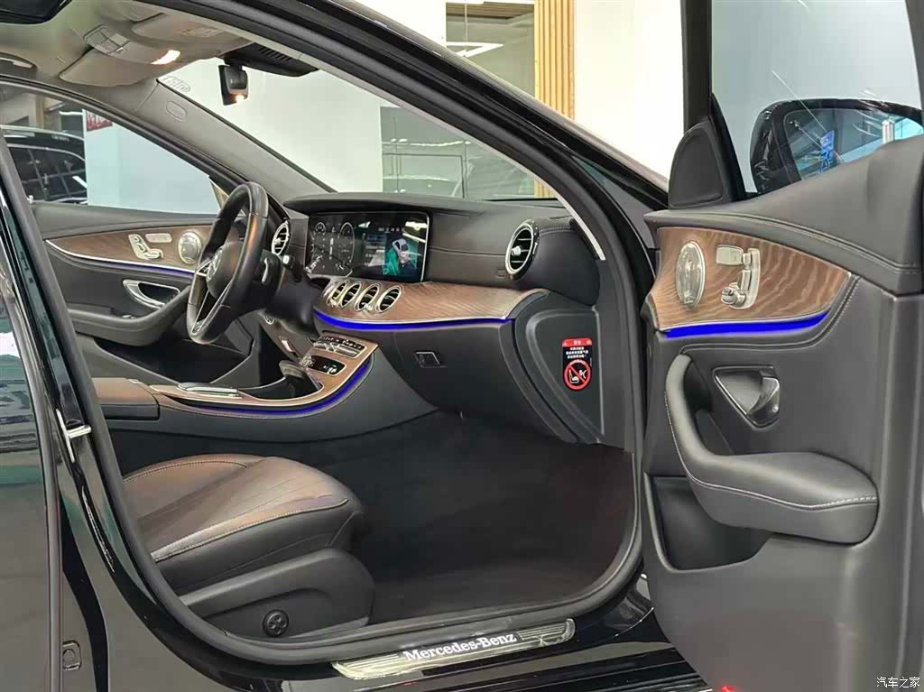 Mercedes-Benz E-Class, 2021 36