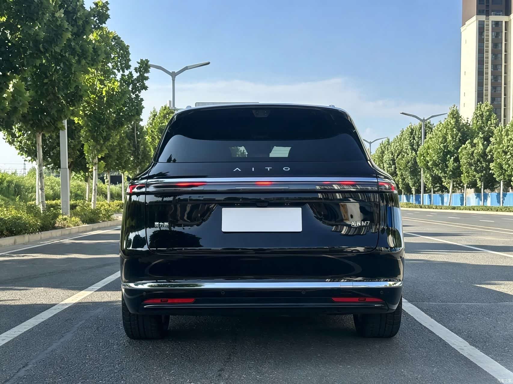 AITO M7, 2025 все фото