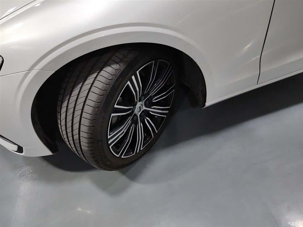 Volvo S60, 2022 25