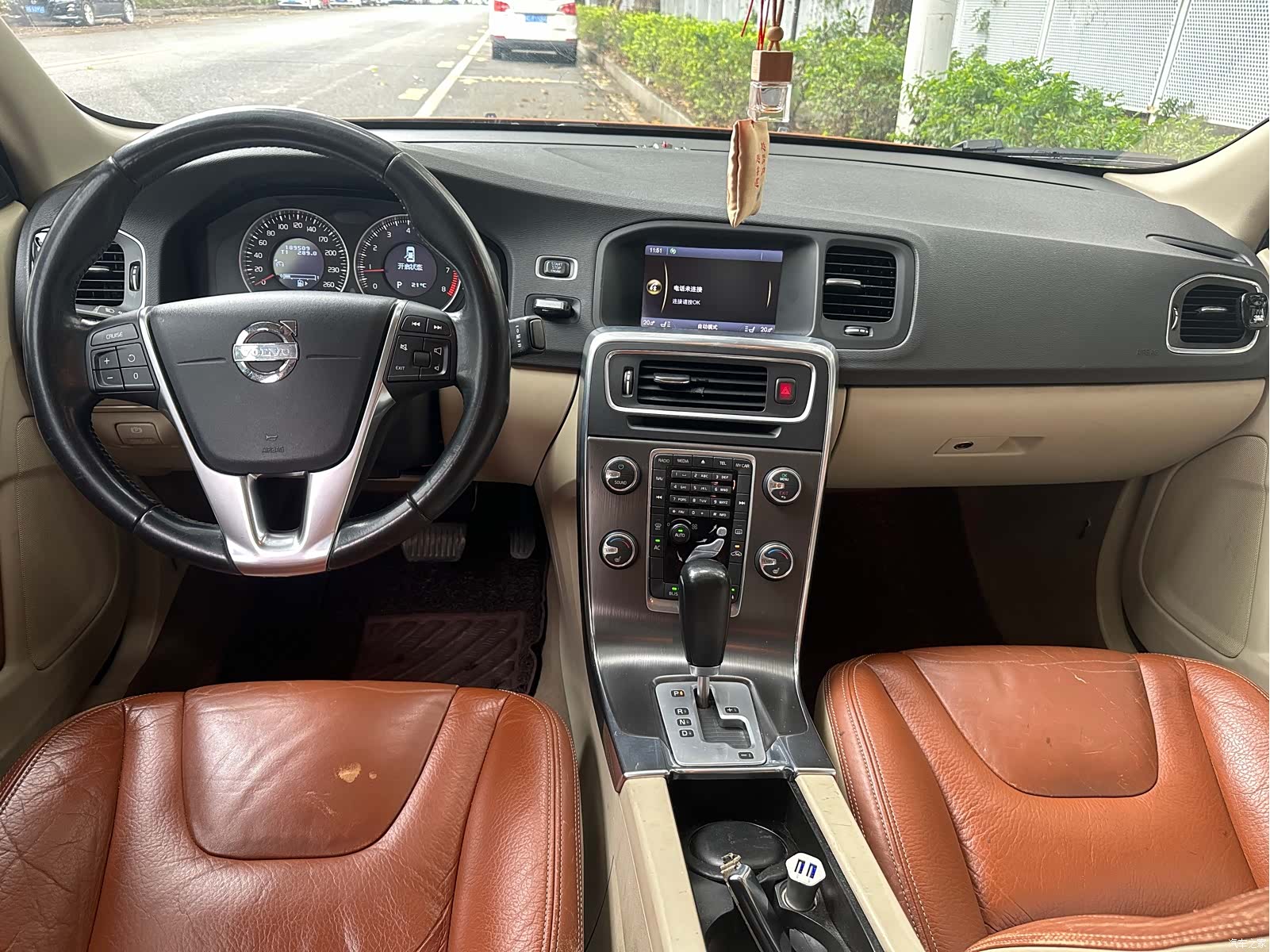 Volvo S60, 2012 все фото