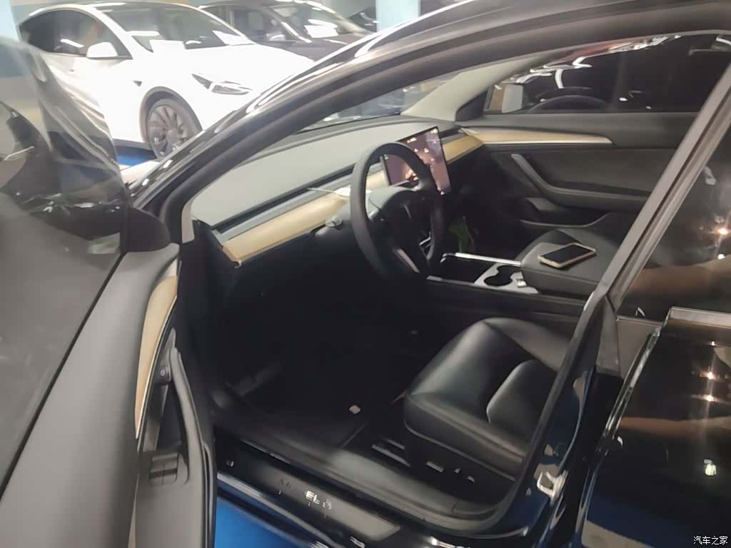 Tesla Model 3, 2022 16