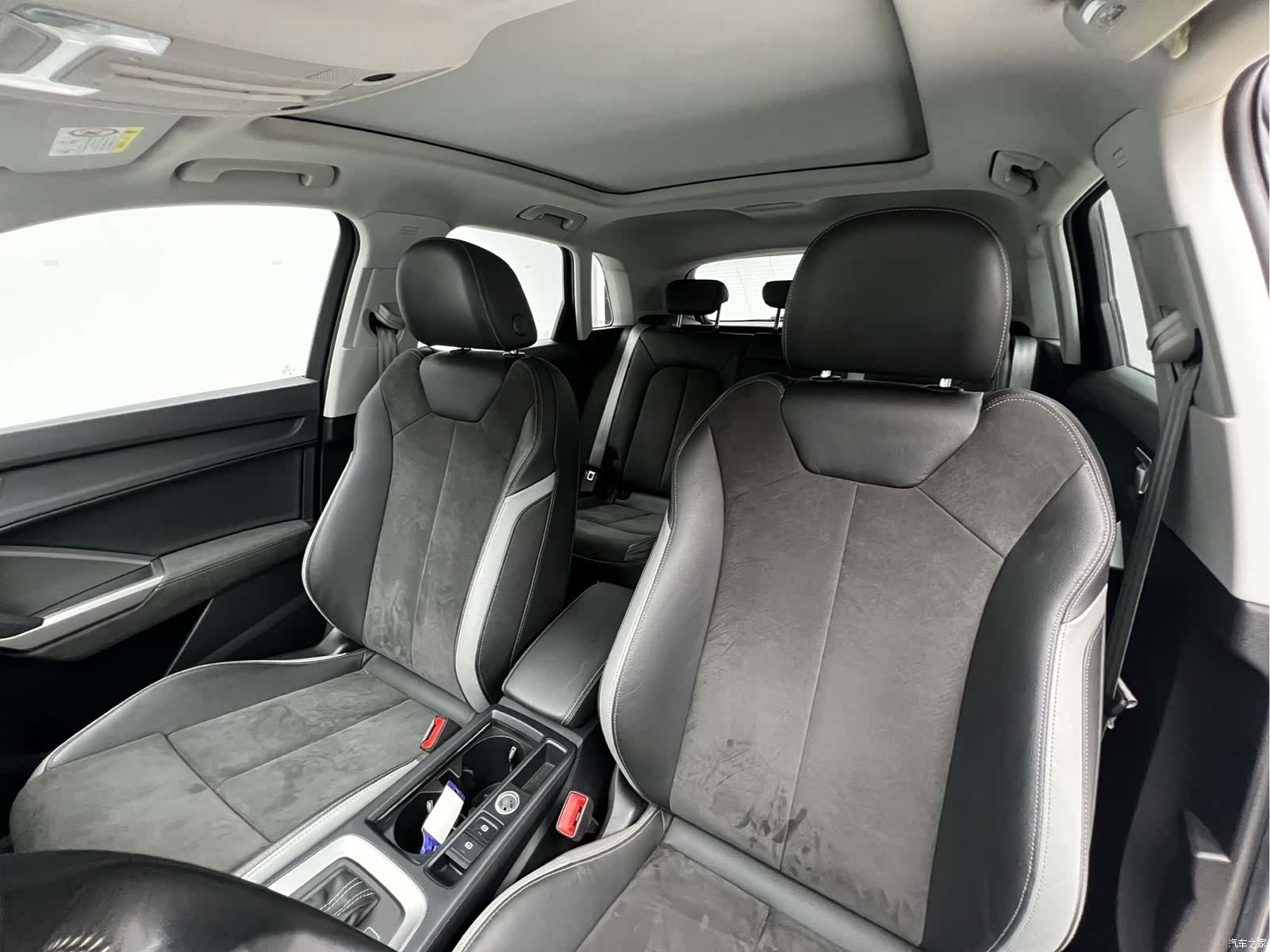 Audi Q3, 2022 12