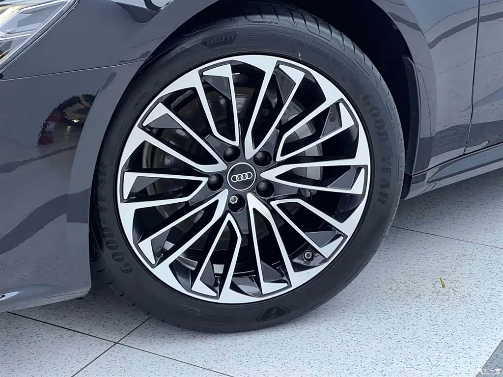 Audi A7L, 2024 28