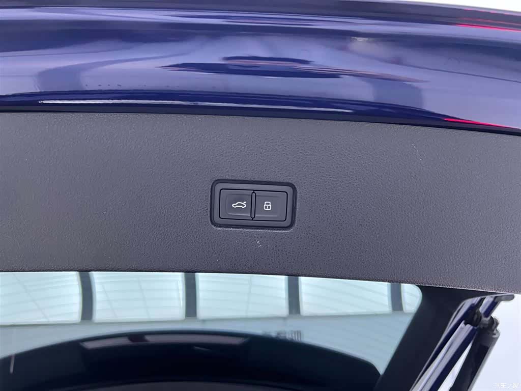 Audi Q8, 2020 11