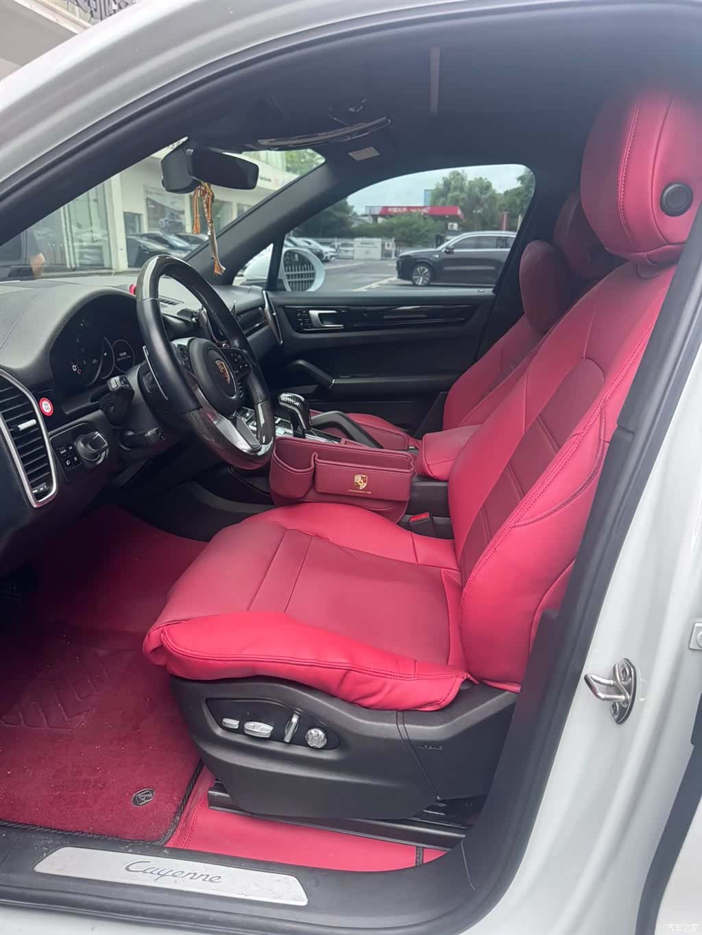 Porsche Cayenne, 2020 все фото