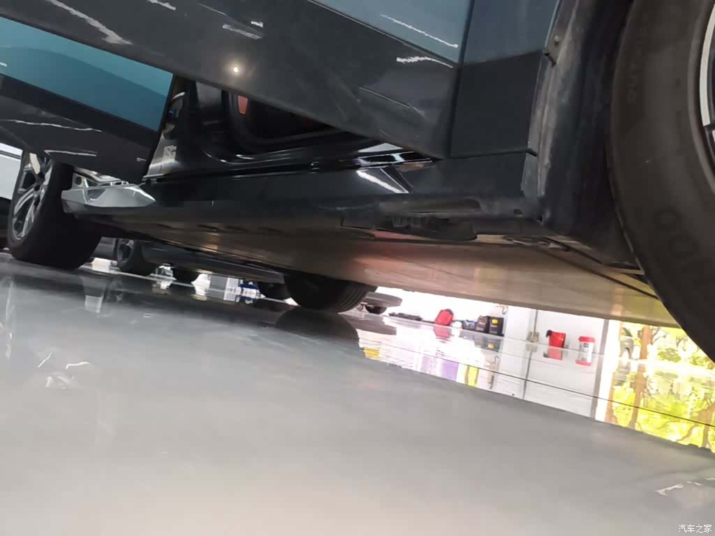 BMW iX, 2023 21