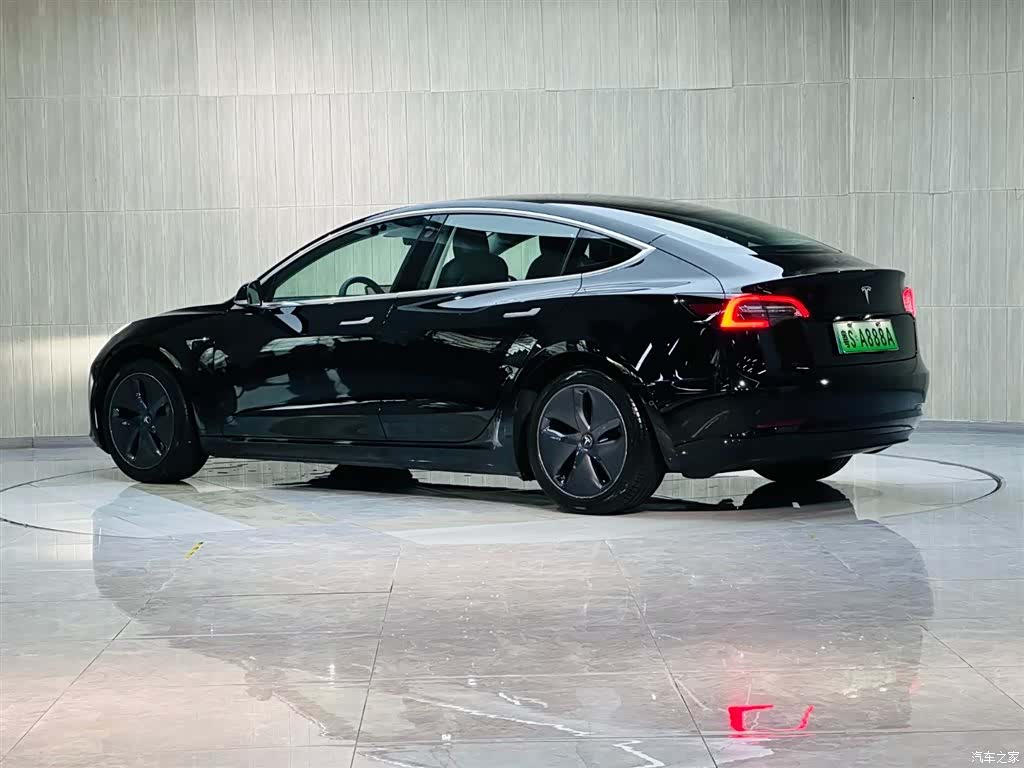 Tesla Model 3, 2020 все фото