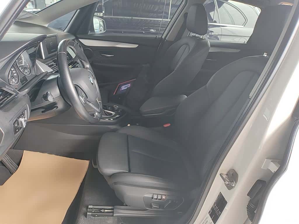 BMW 2 Series, 2018 11