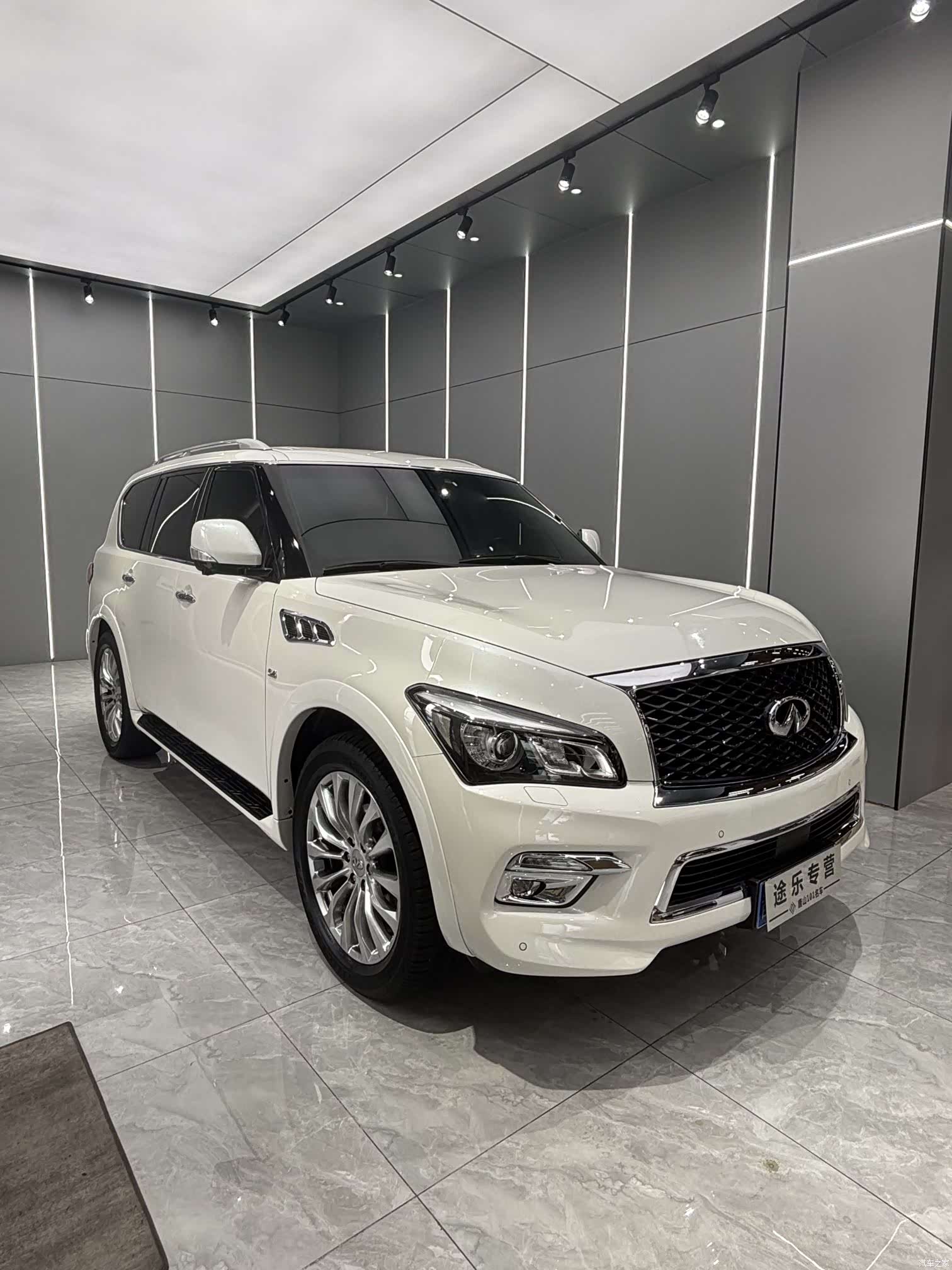 Infiniti QX80, 2019 3