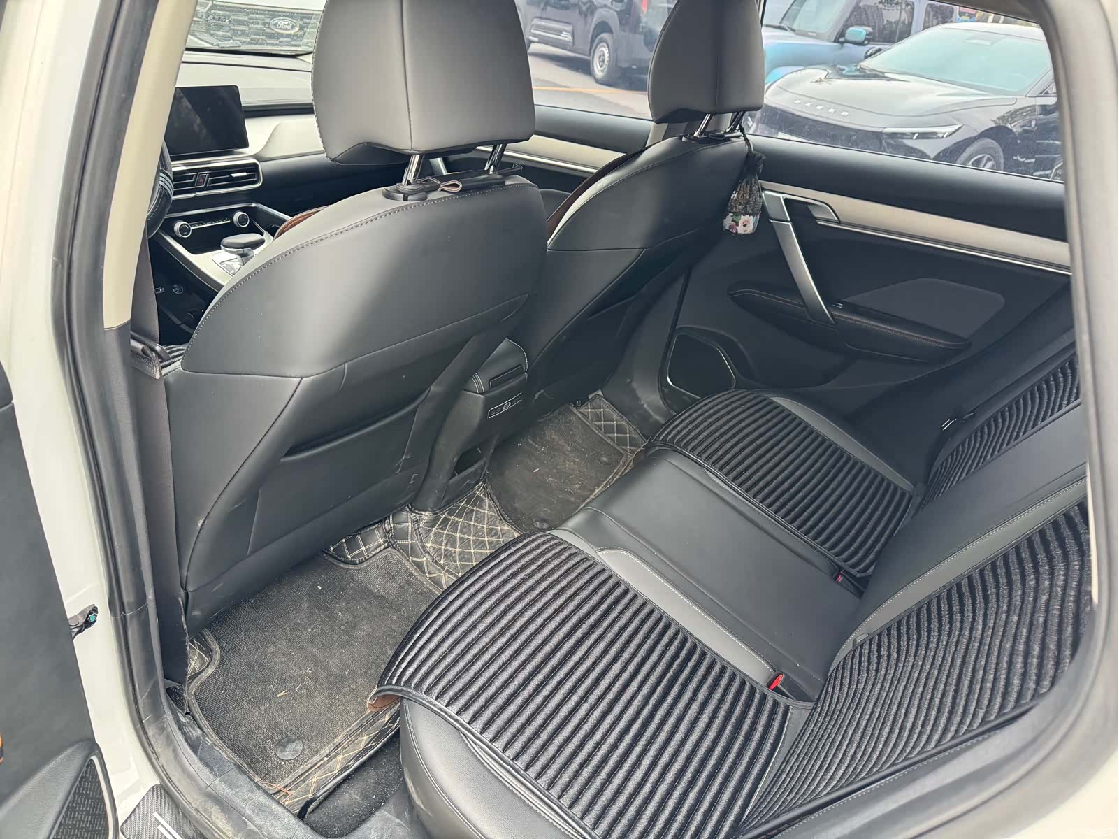 Geely Coolray, 2024 8