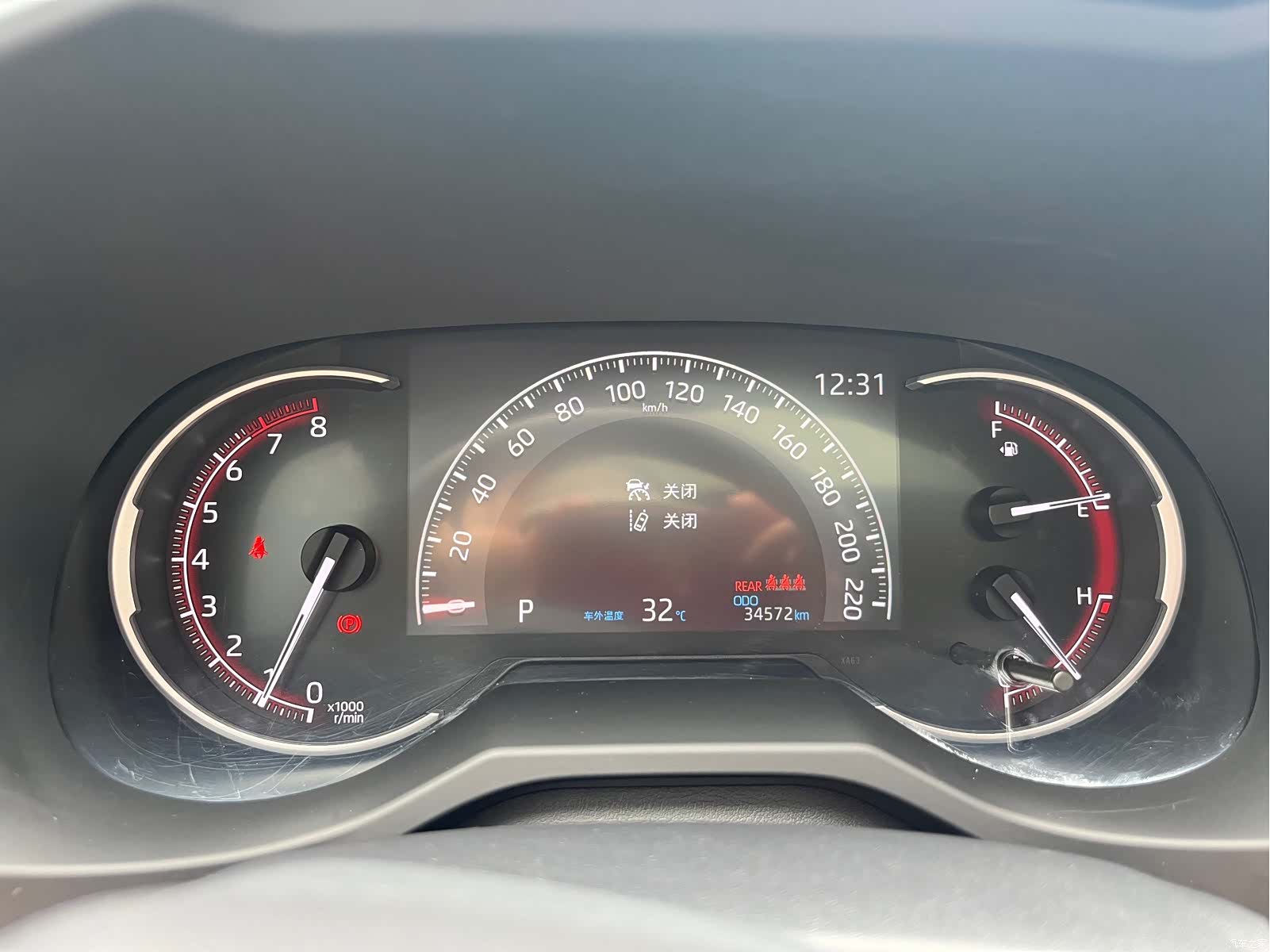 Toyota RAV4, 2021 13