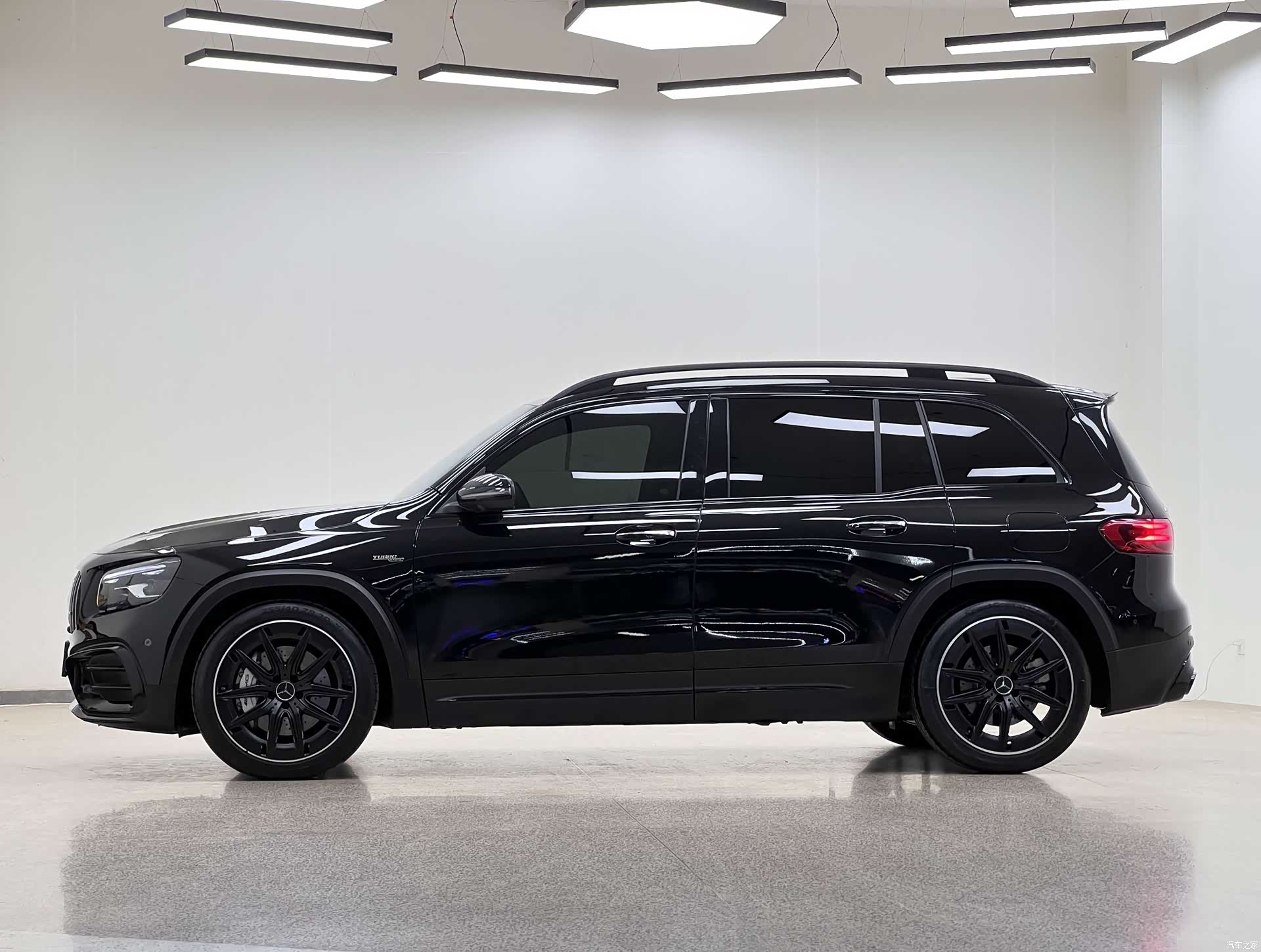 Mercedes-Benz GLB, 2025 все фото