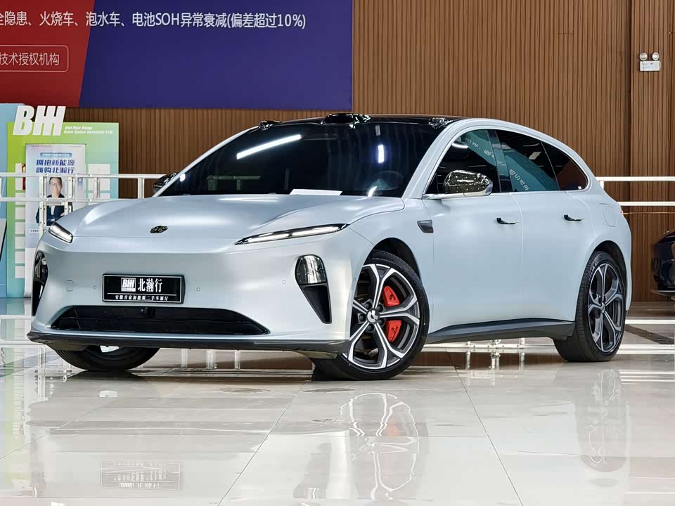 NIO ET5T