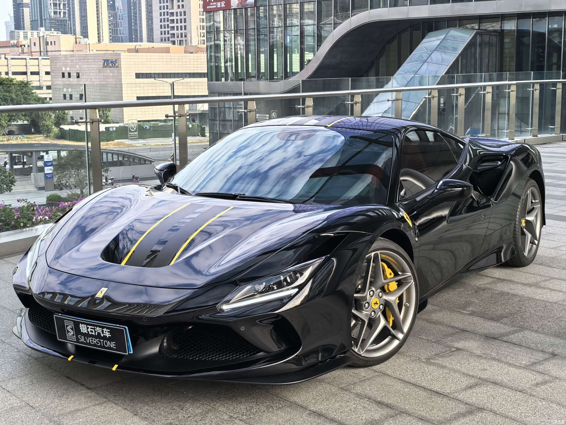 Ferrari F8