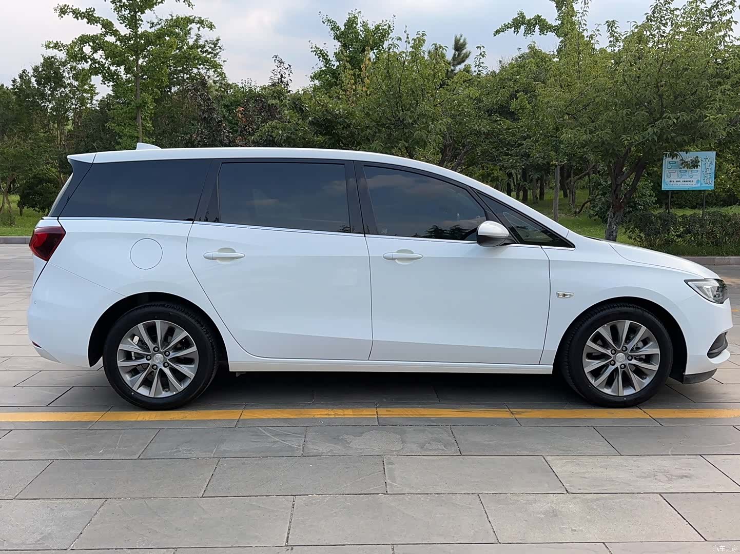 Buick GL6, 2020 7
