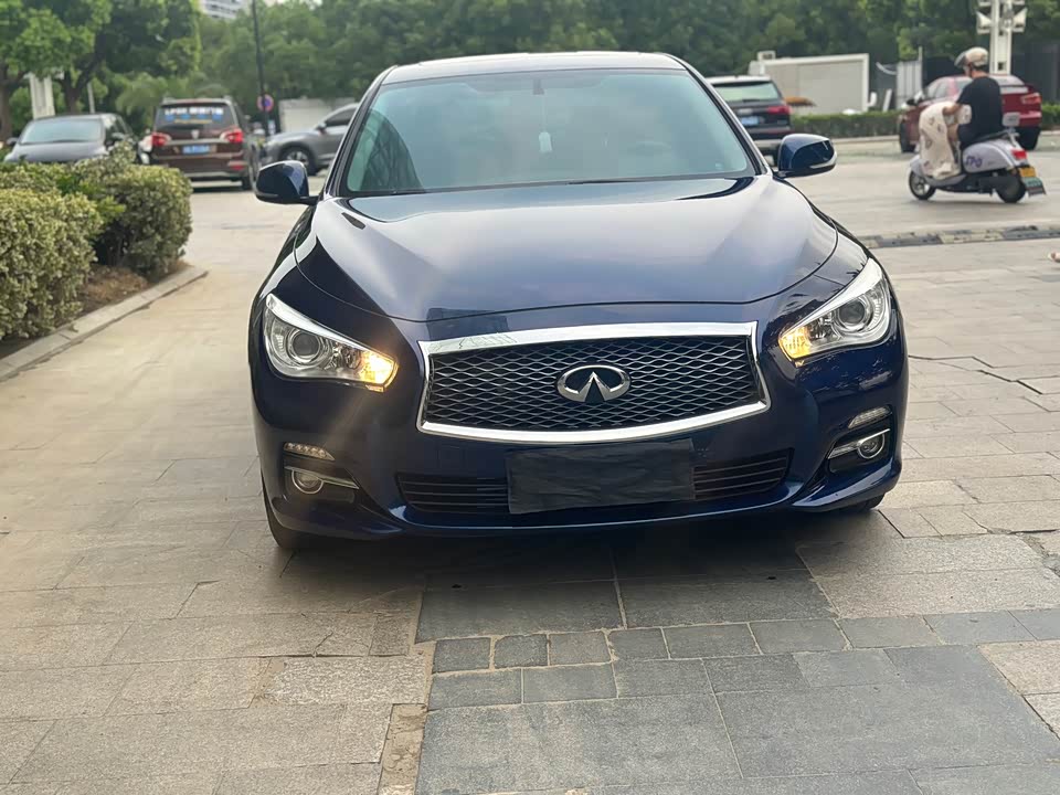Infiniti Q50L Infiniti Q50L