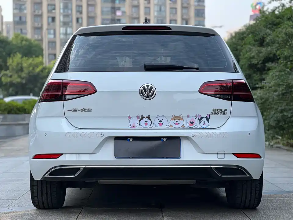 Volkswagen golf