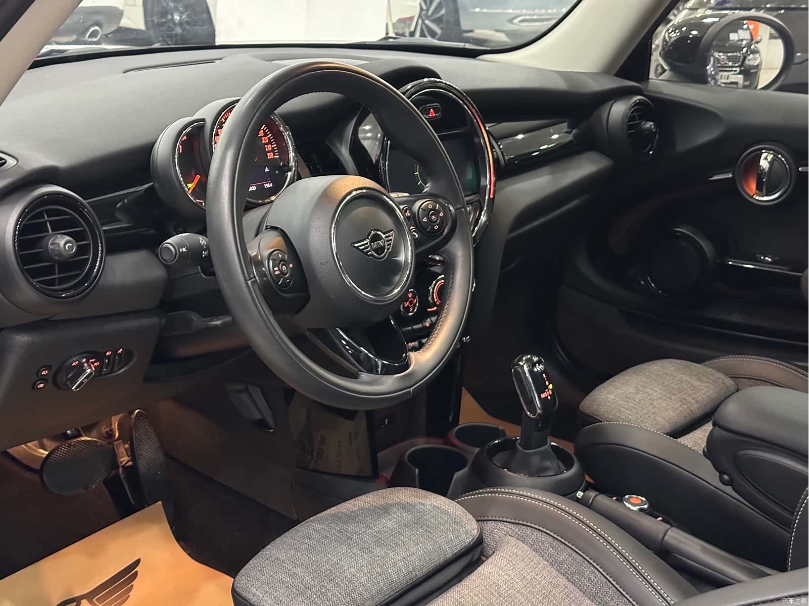 Mini Cooper, 2020 7
