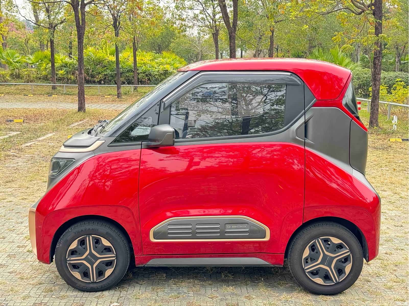 Wuling E200, 2019 3