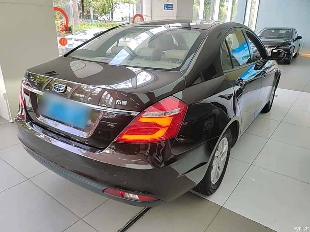 Geely Emgrand, 2017 7