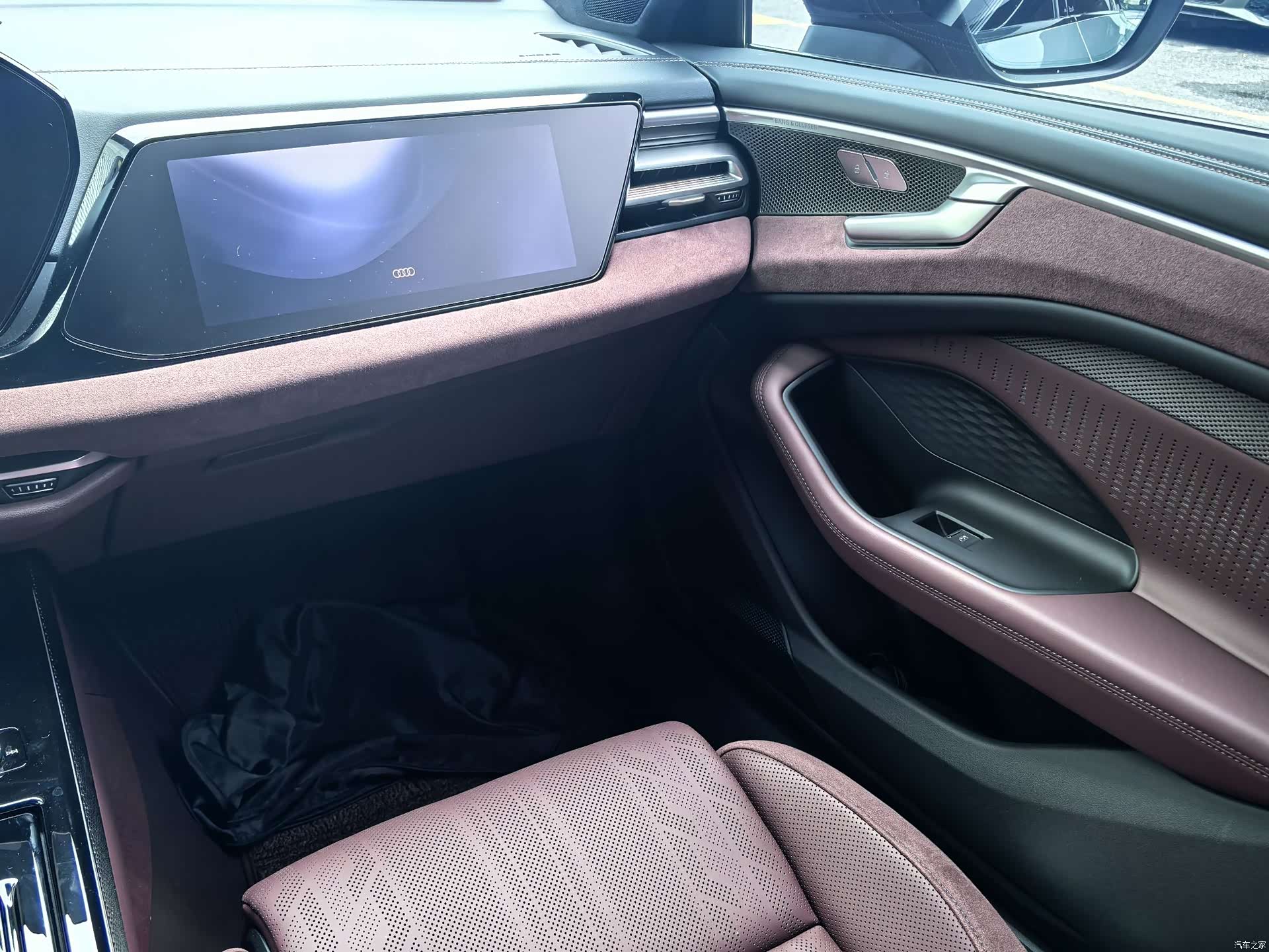 Audi A6L, 2026 12