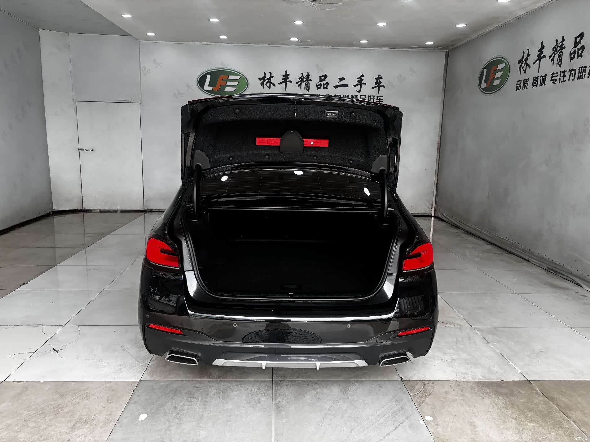 BMW 5 Series, 2024 28