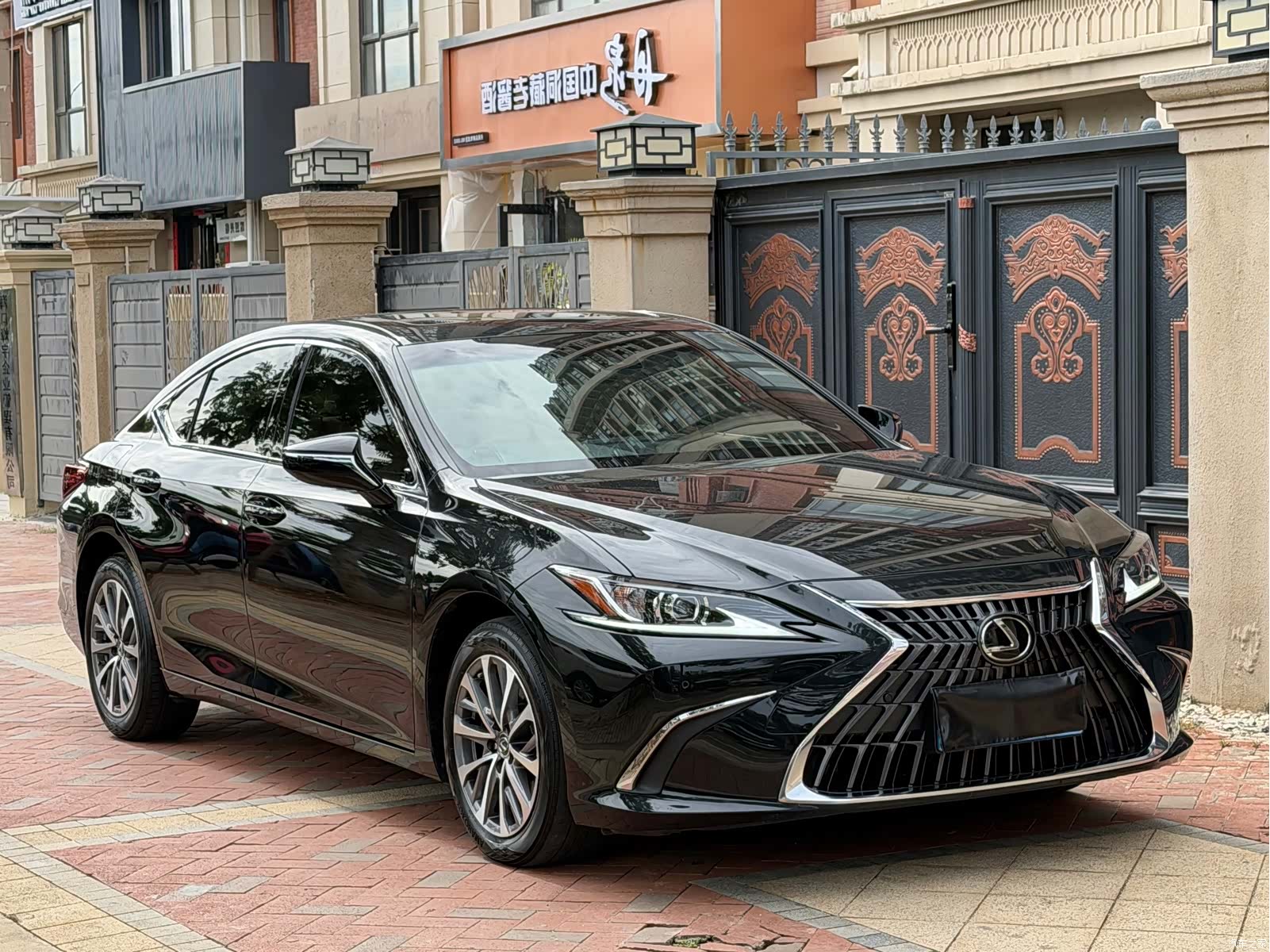 Lexus ES, 2023 3