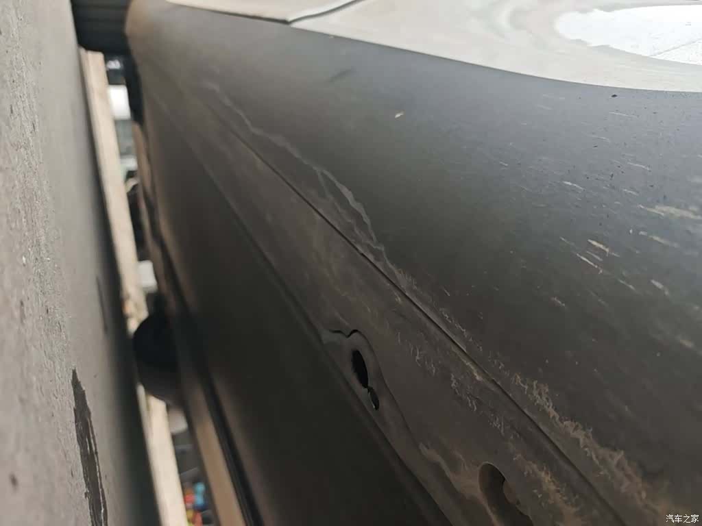 Tesla Model Y, 2025 21