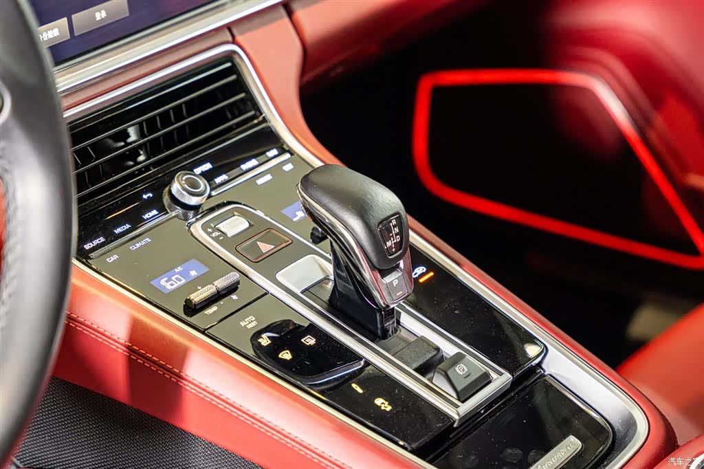 Porsche Panamera, 2023 18